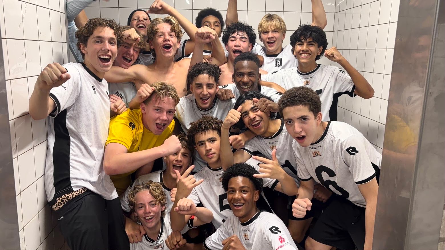 Wat een start: 8 Kampioenen!